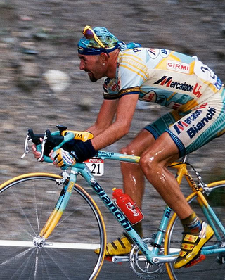 Illustration for article titled 101 Years of Tour de France Bikes Map the Evolution of Cycling